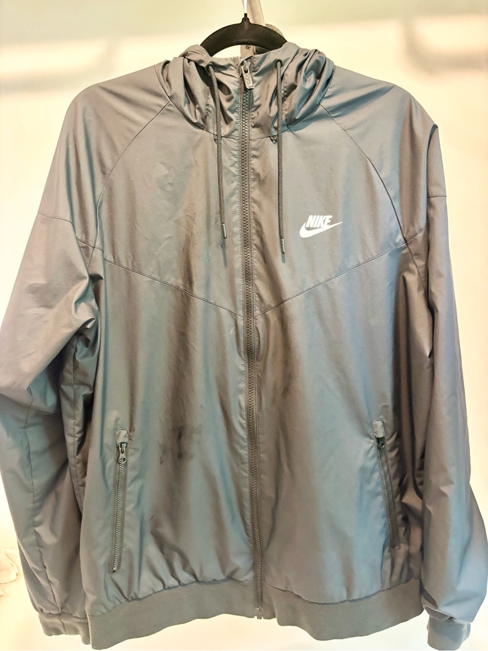 Nike Men's Gray Hooded Windbreaker Jacket with Logo
